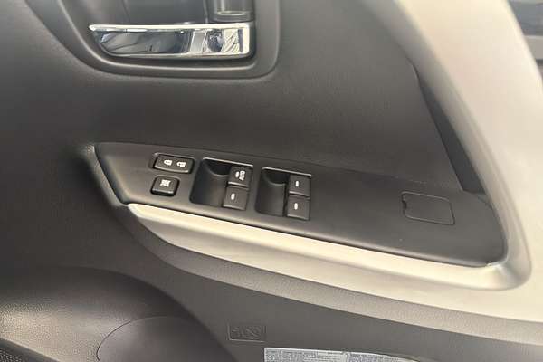 2019 Mitsubishi Pajero Sport Black Edition QE