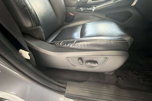 2019 Mitsubishi Pajero Sport Black Edition QE