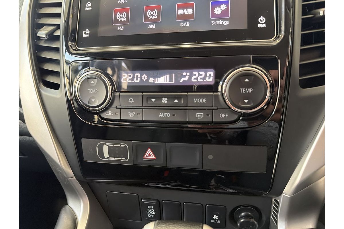 2019 Mitsubishi Pajero Sport Black Edition QE