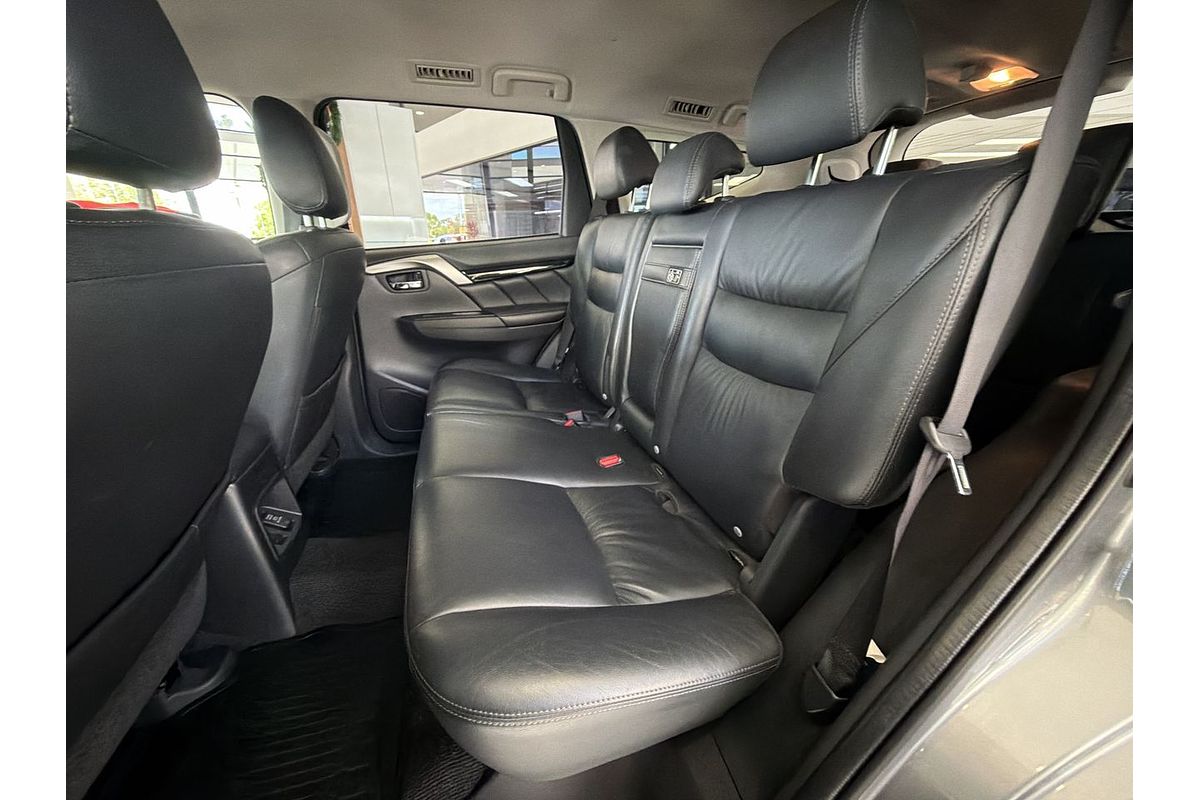 2019 Mitsubishi Pajero Sport Black Edition QE