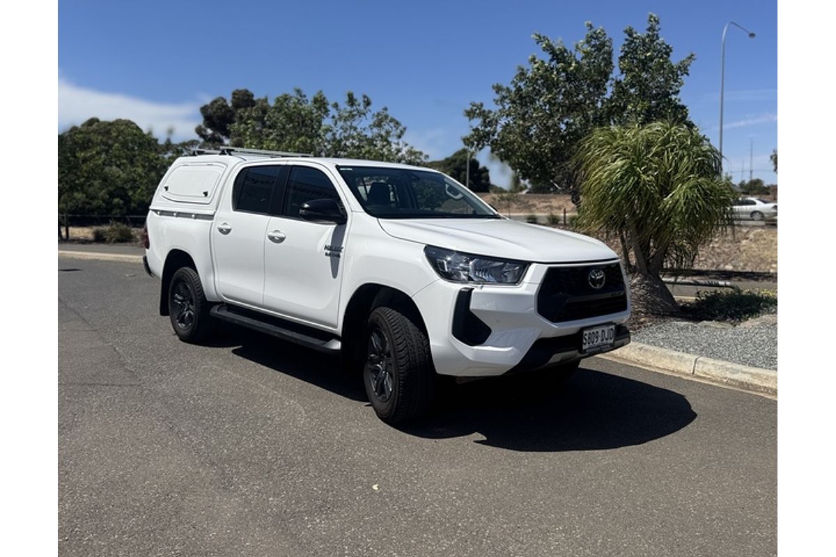 2024 Toyota Hilux SR GUN126R 4X4