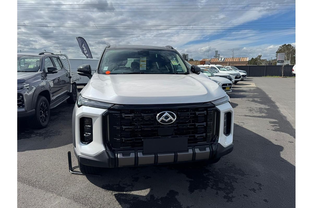 2025 LDV D90 Executive SV9A