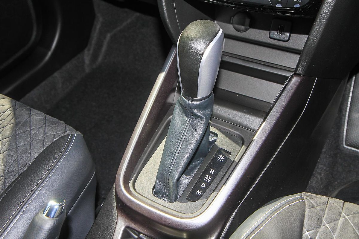 2024 Suzuki Vitara Turbo Shadow LY Series II