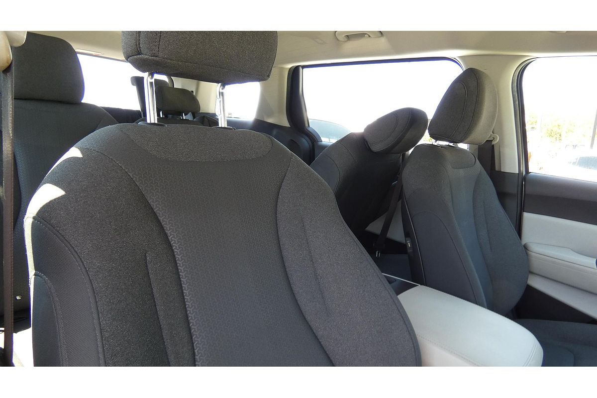 2022 Kia Carnival S KA4