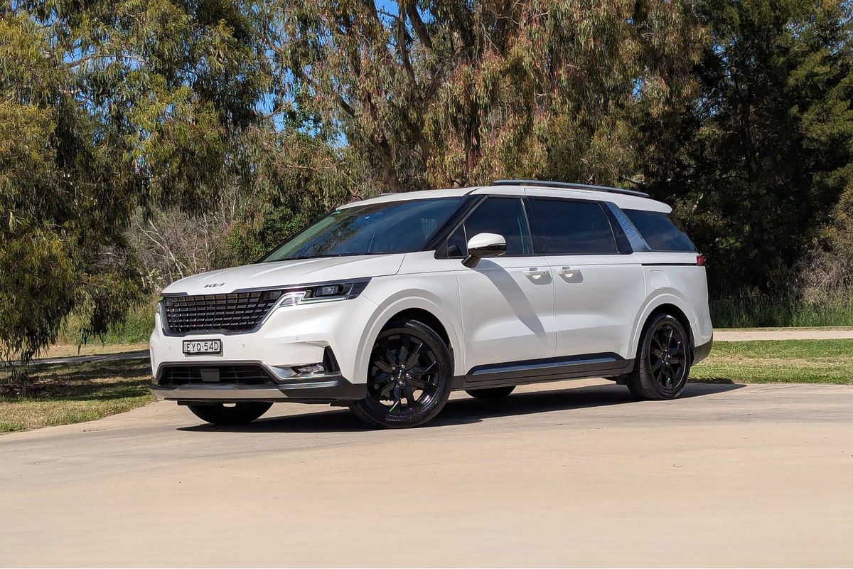 2023 Kia Carnival Special Edition KA4