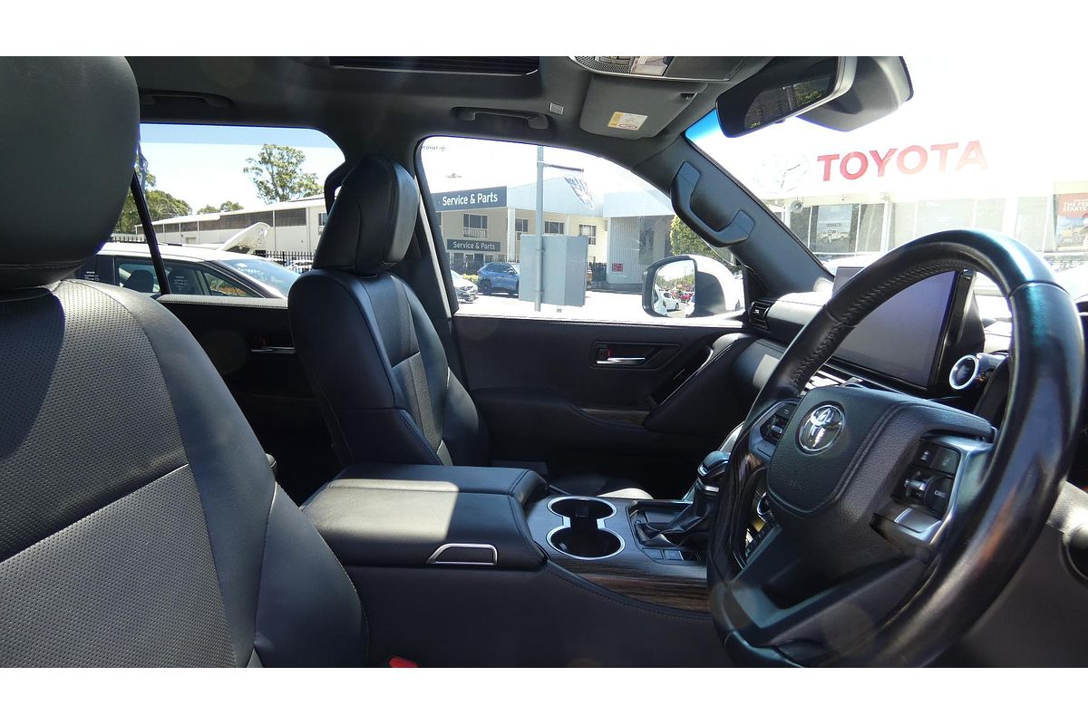 2024 Toyota Landcruiser VX FJA300R