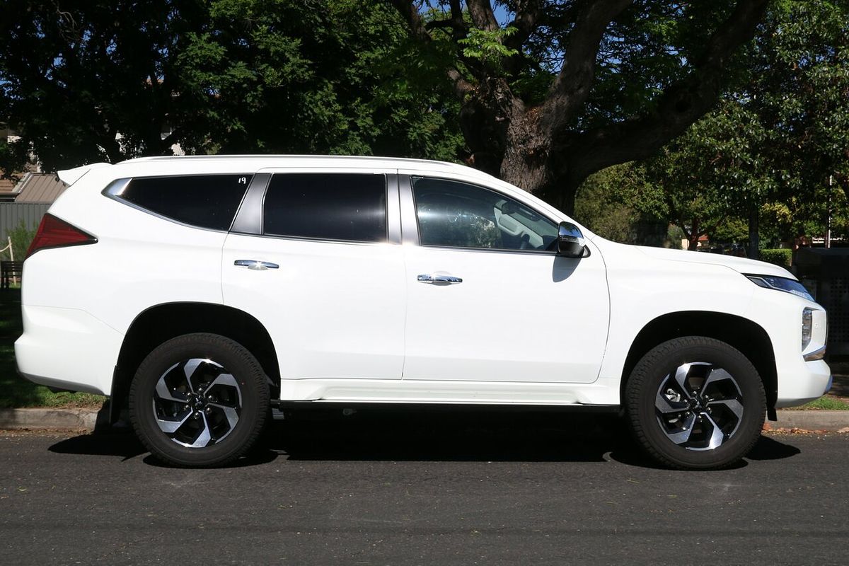 2024 Mitsubishi Pajero Sport Exceed QG