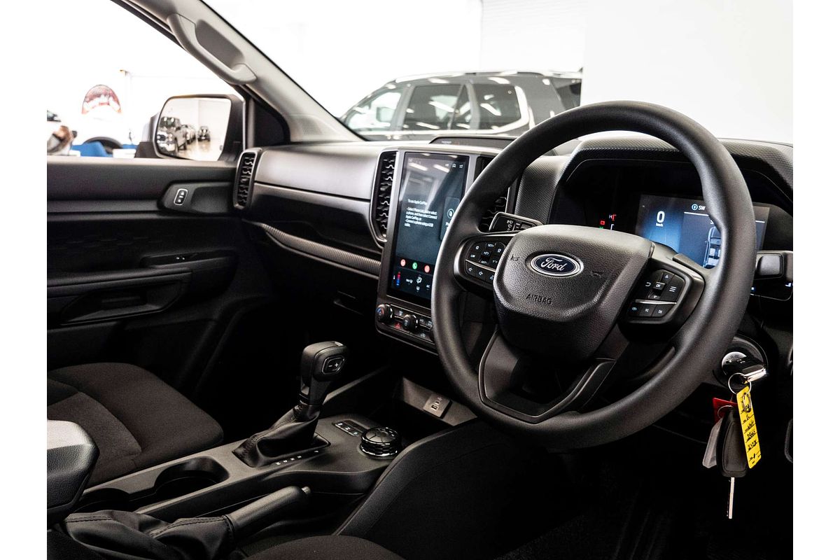 2025 Ford Ranger XL 4X4 2.0L