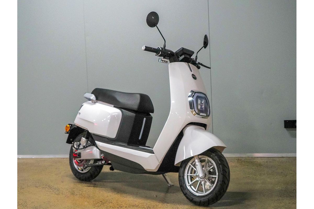 2022 Benzina Zero city city