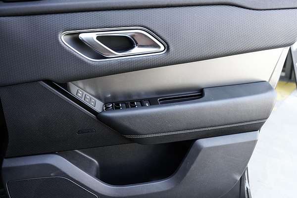 2018 Land Rover Range Rover Velar P250 L560