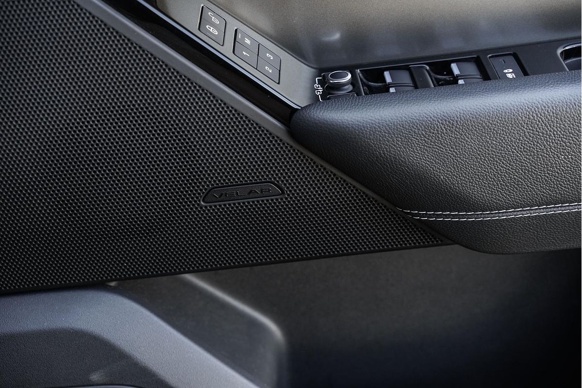 2018 Land Rover Range Rover Velar P250 L560