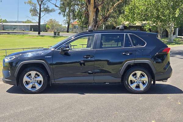 2021 Toyota RAV4 GXL AXAH52R