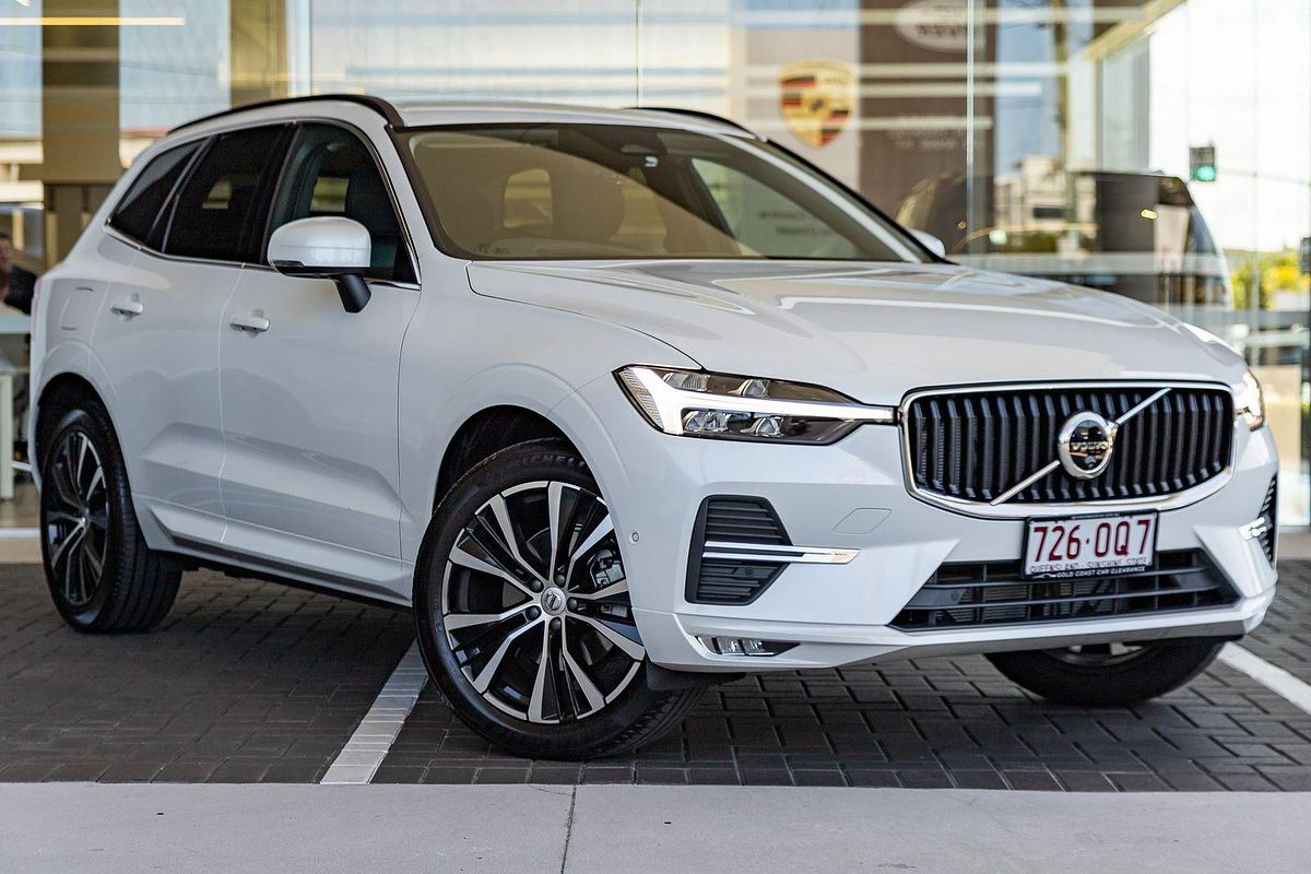 2024 Volvo XC60 Plus B5