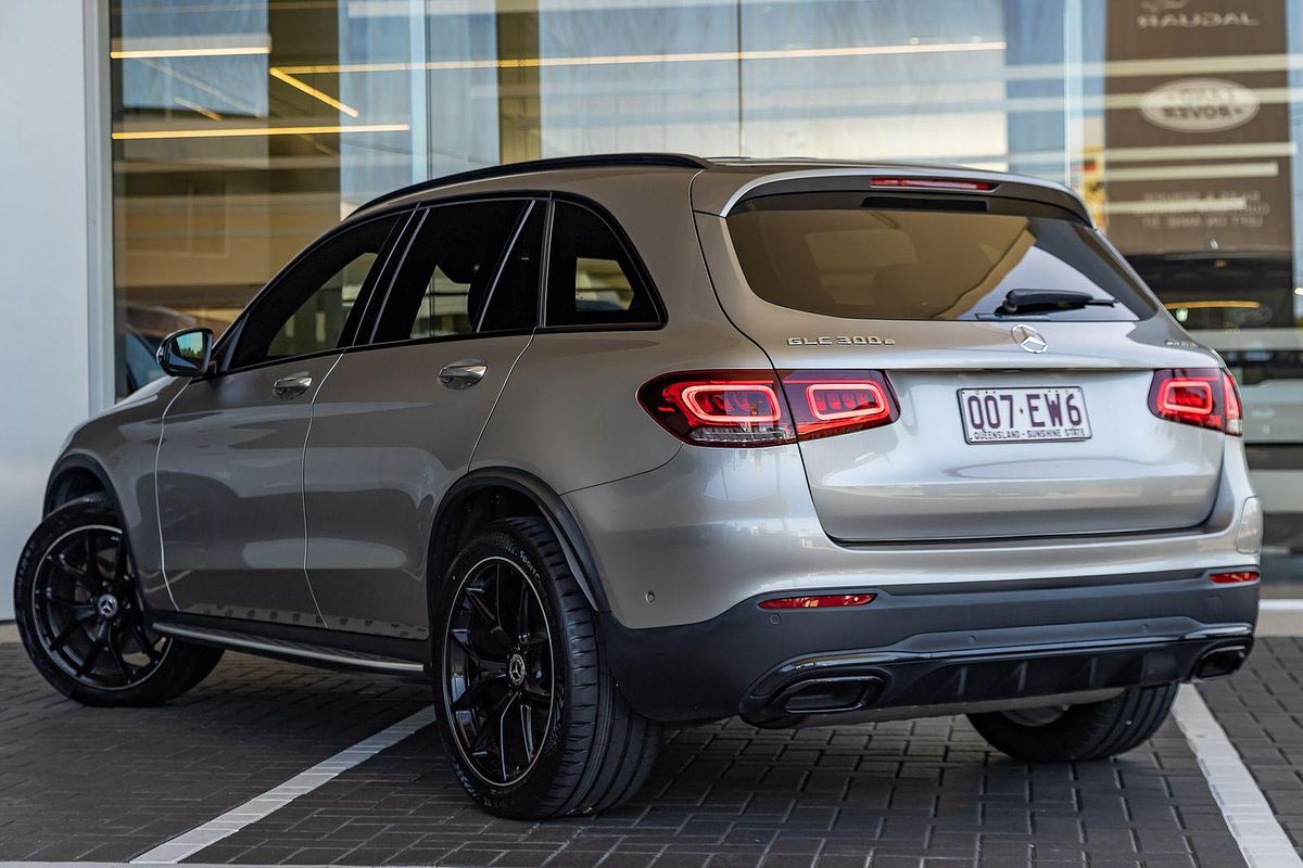 2022 Mercedes-Benz GLC-Class GLC300 e X253