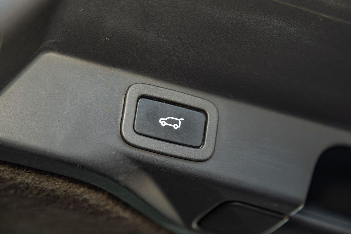 2018 Land Rover Range Rover Sport SDV6 SE L494