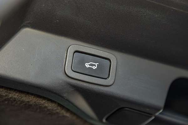 2018 Land Rover Range Rover Sport SDV6 SE L494