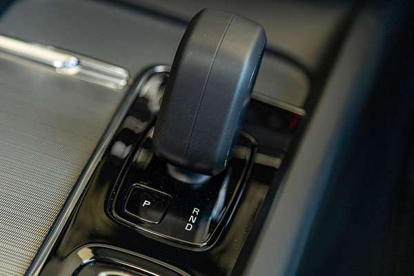 2024 Volvo XC60 Plus B5