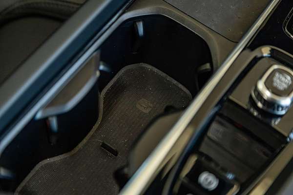 2024 Volvo XC60 Plus B5