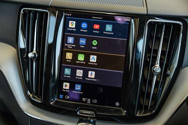 2024 Volvo XC60 Plus B5