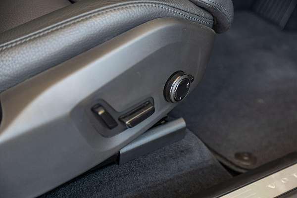 2024 Volvo XC60 Plus B5