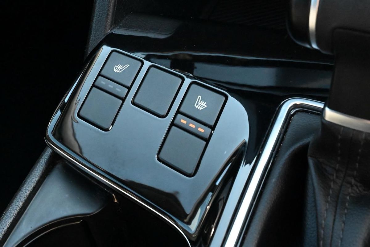 2022 Kia Sportage SX+ NQ5