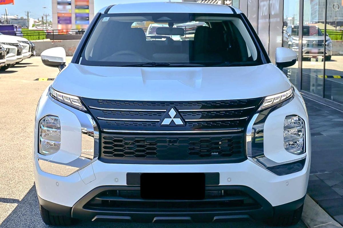 2025 Mitsubishi Outlander PHEV ES ZM