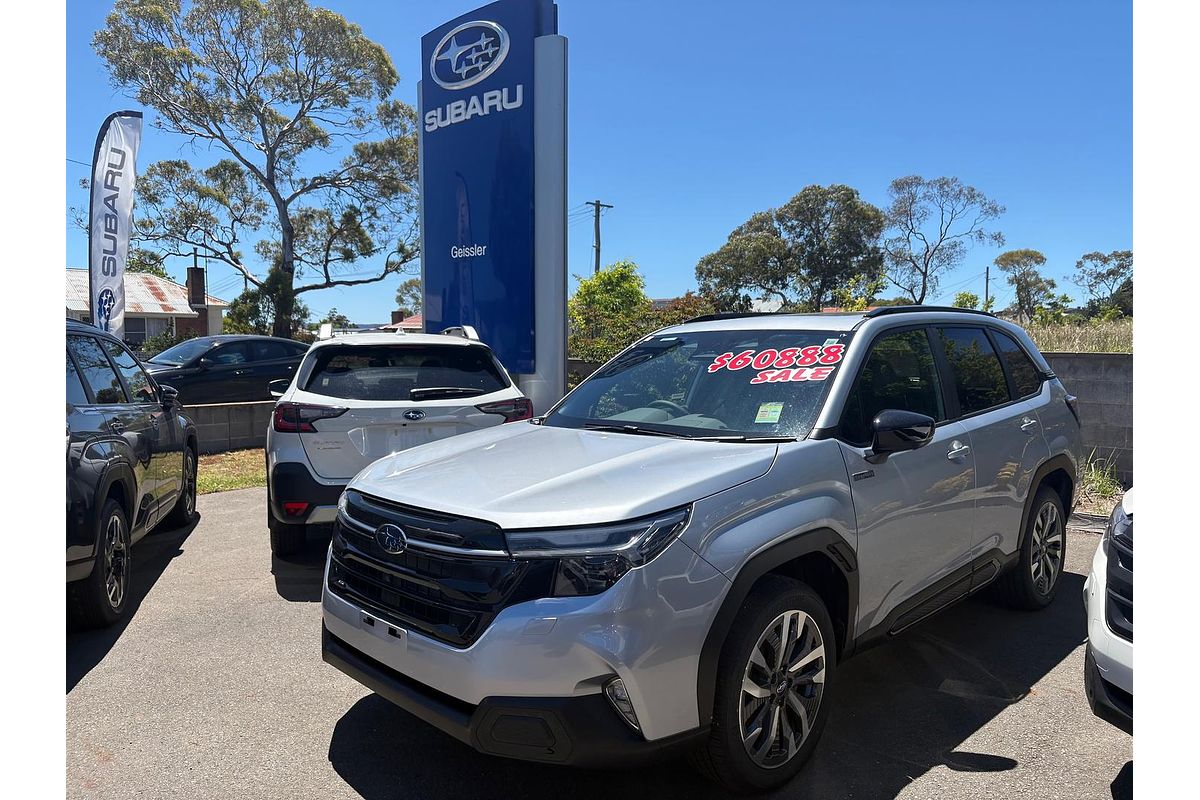 2025 Subaru Forester Hybrid Touring S6