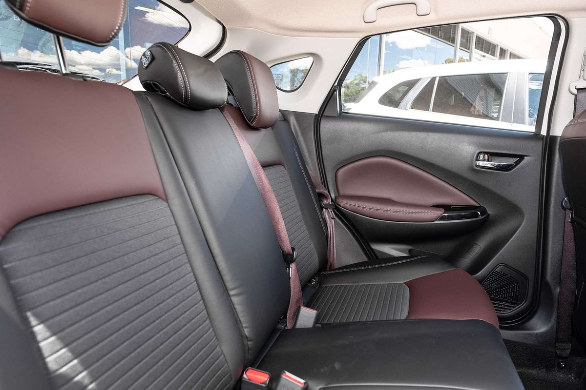 2025 Suzuki Fronx Hybrid KW