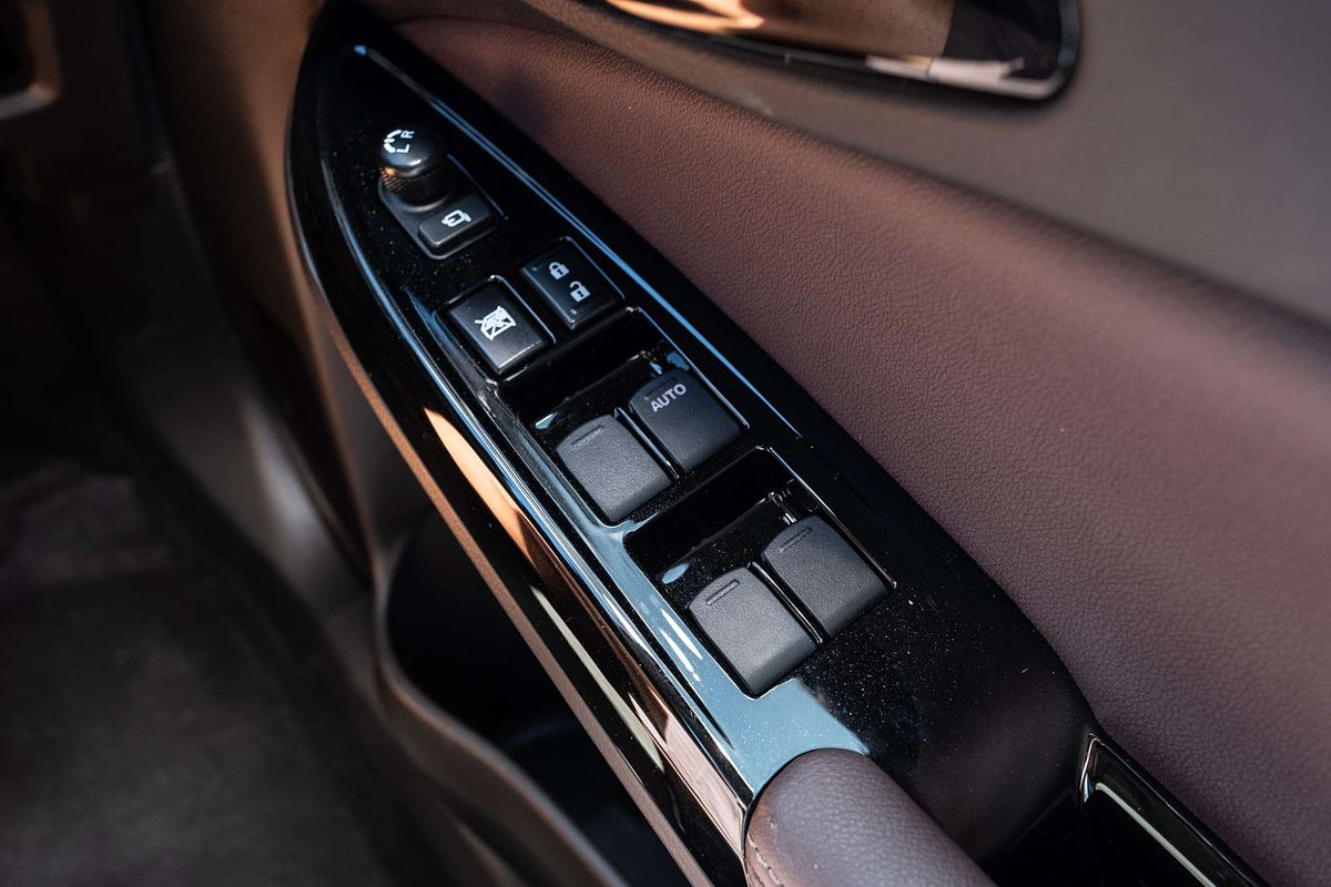 2025 Suzuki Fronx Hybrid KW