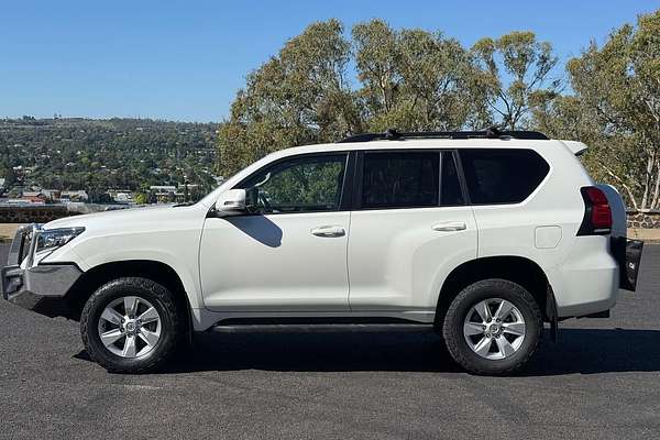 2018 Toyota Landcruiser GXL VDJ200R