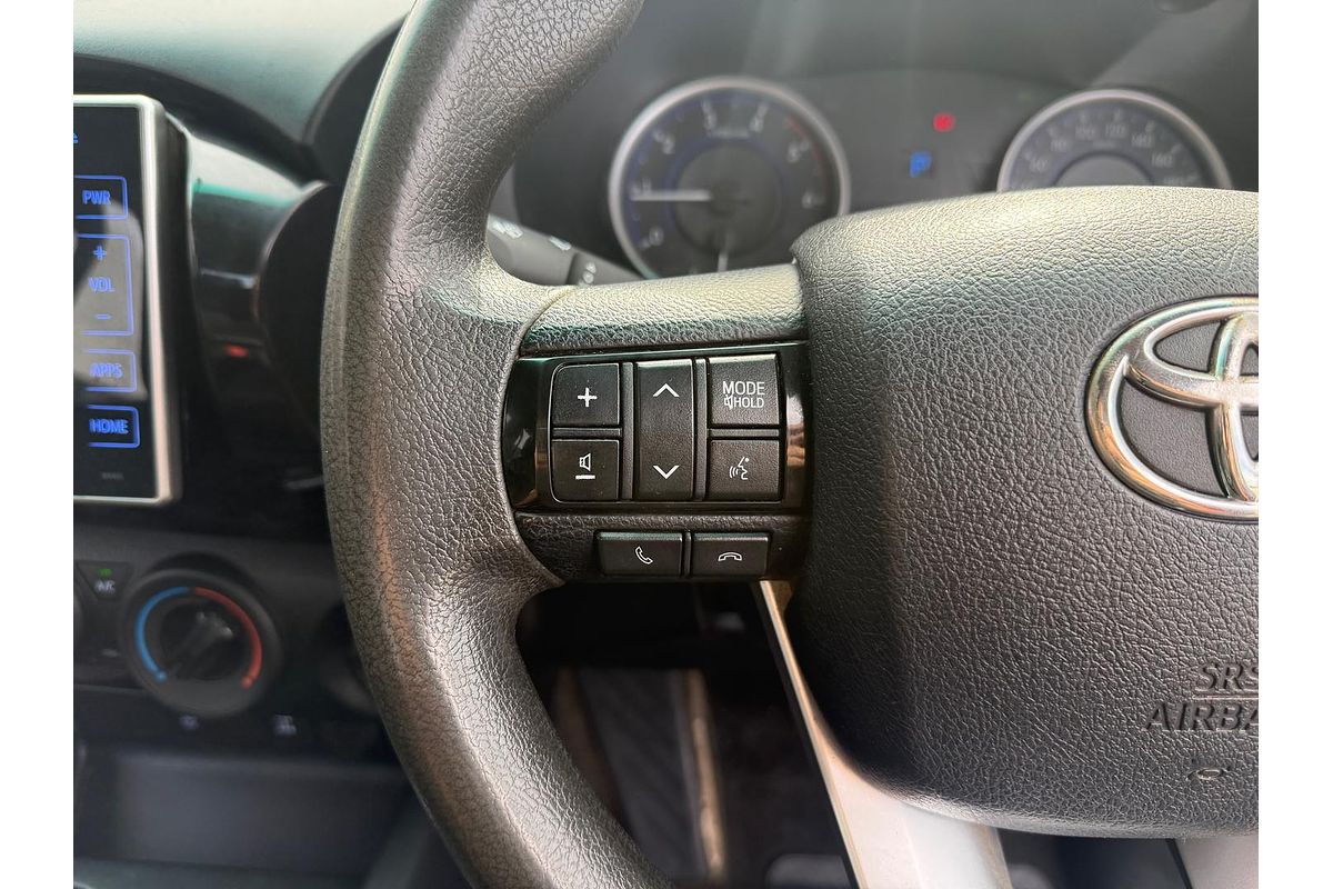 2015 Toyota Hilux SR GUN126R 4X4