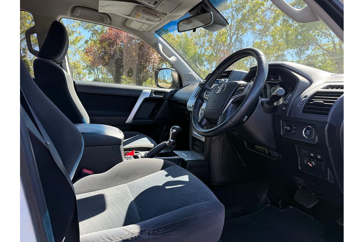 2018 Toyota Landcruiser GXL VDJ200R