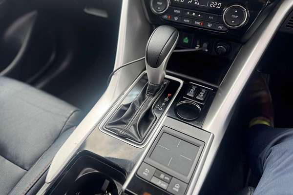 2018 Mitsubishi Eclipse Cross Exceed YA