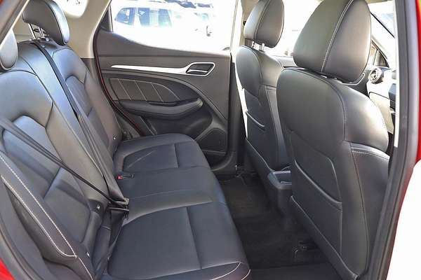 2021 MG ZS Essence AZS1