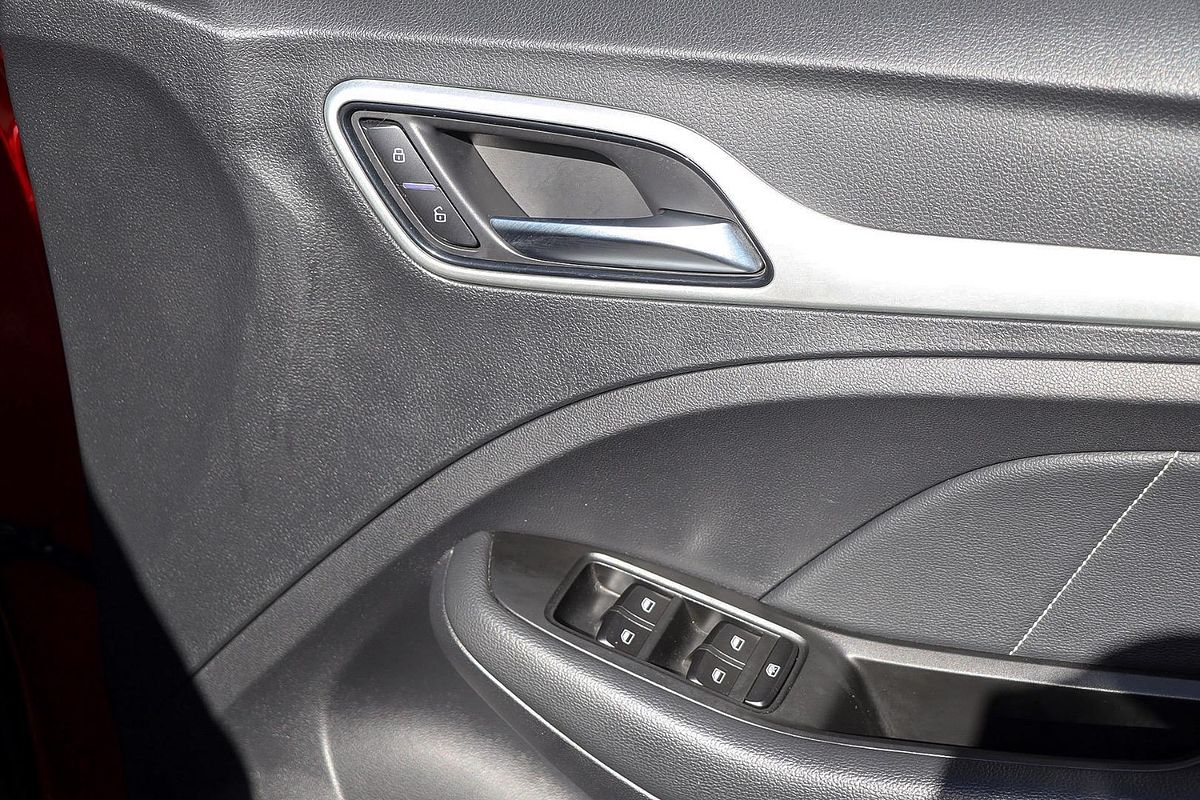 2021 MG ZS Essence AZS1