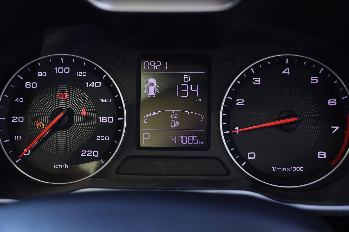 2021 MG ZS Essence AZS1