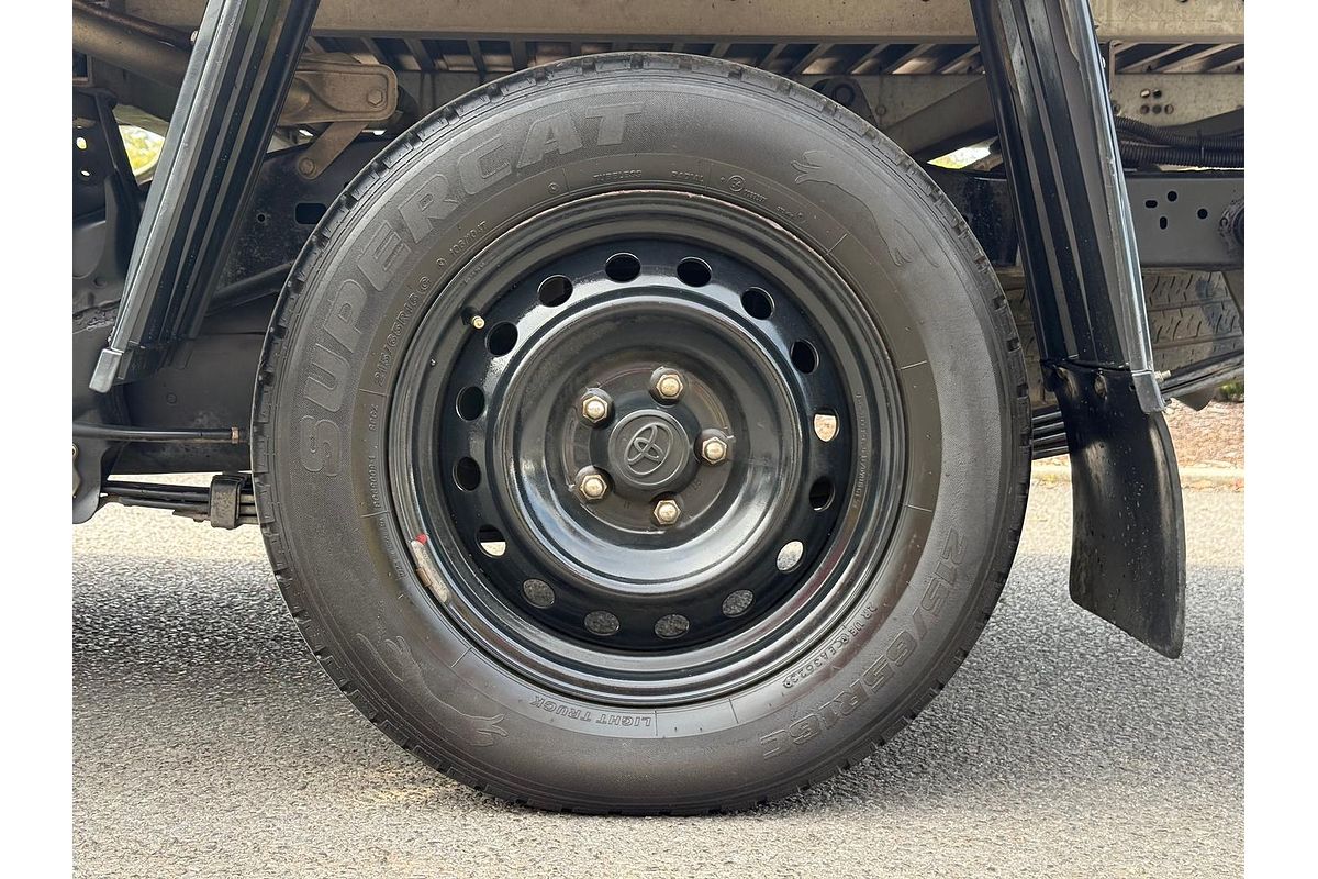 2016 Toyota Hilux Workmate GUN122R Rear Wheel Drive