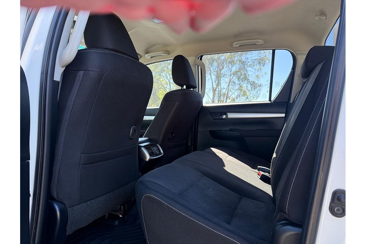 2020 Toyota Hilux SR5 GUN126R 4X4