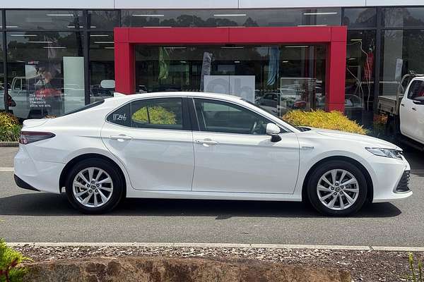 2022 Toyota Camry Ascent AXVH70R