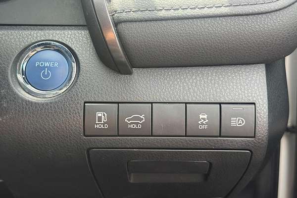 2022 Toyota Camry Ascent AXVH70R