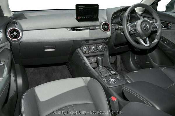 2025 Mazda CX-3 G20 Akari DK