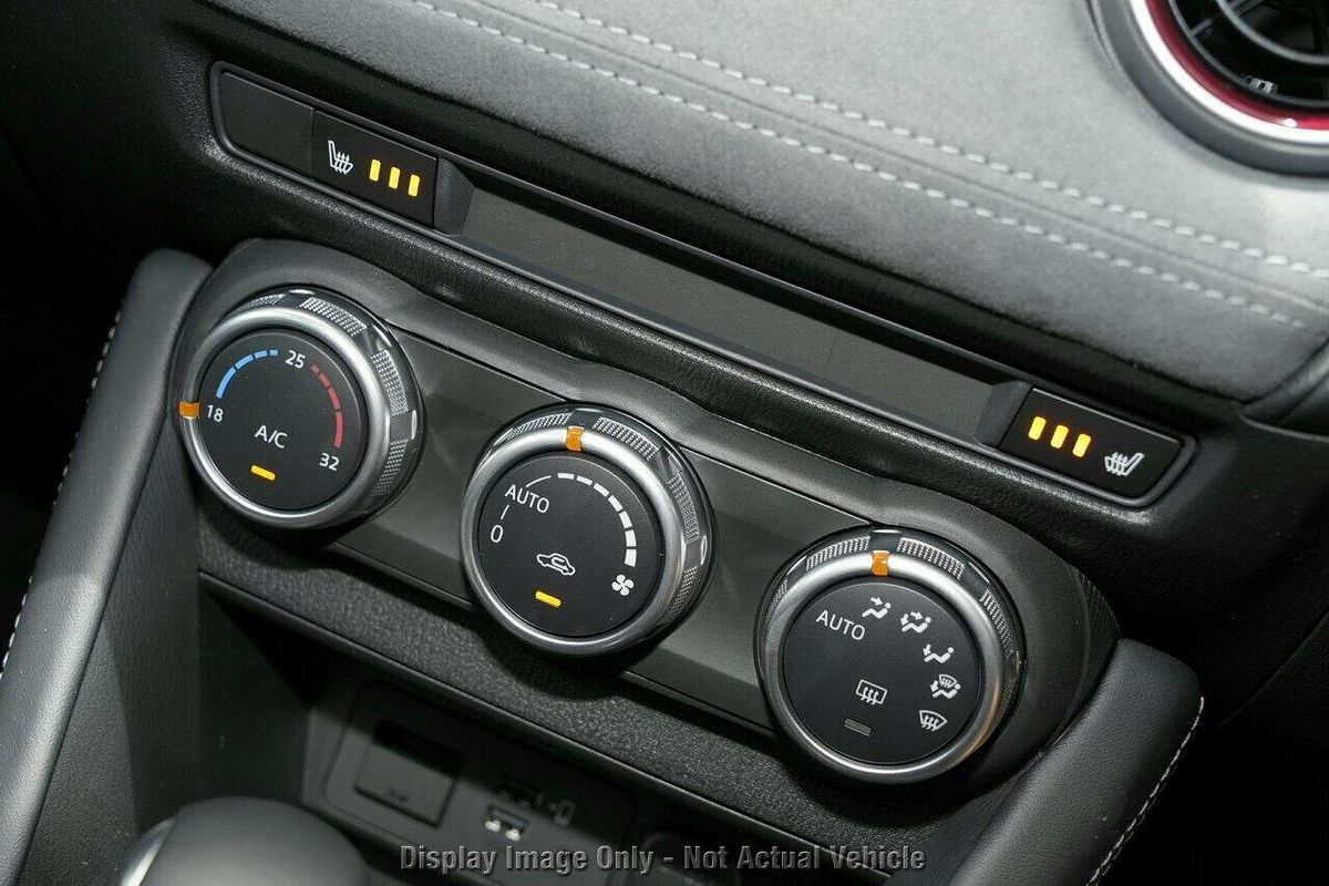 2025 Mazda CX-3 G20 Akari DK