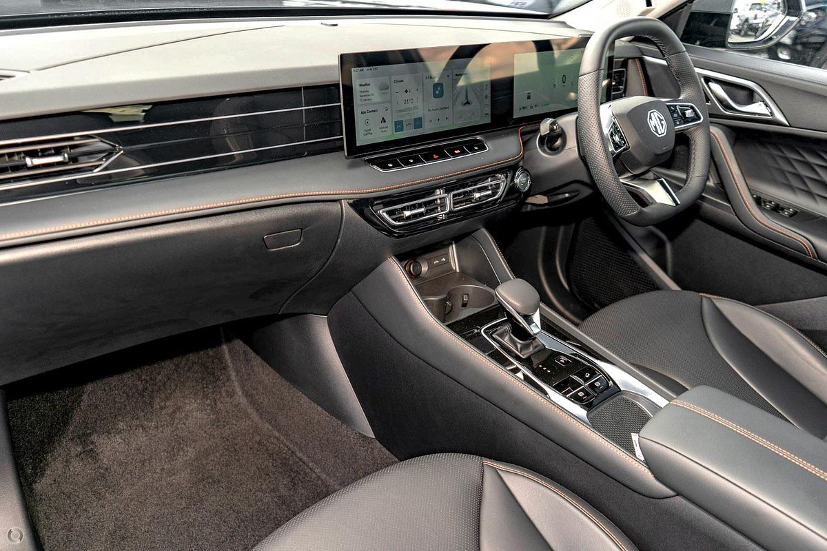 2025 MG HS Super Hybrid Essence AS33P