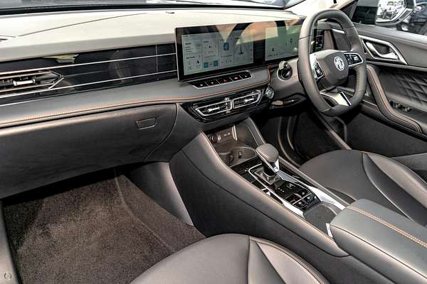 2025 MG HS Super Hybrid Essence AS33P