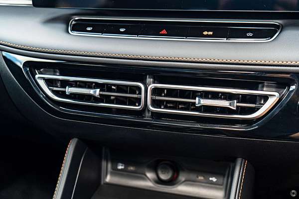 2025 MG HS Super Hybrid Essence AS33P