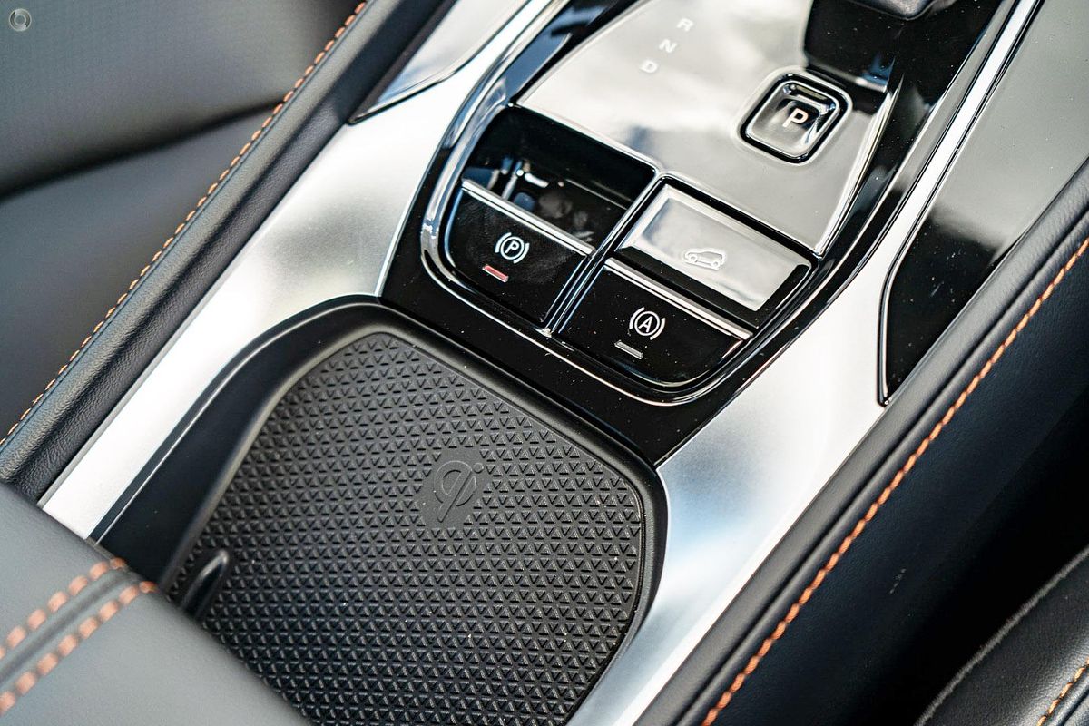 2025 MG HS Super Hybrid Essence AS33P