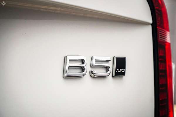 2025 Volvo XC90 Ultra B5 Bright