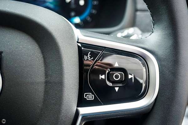 2025 Volvo XC90 Ultra B5 Bright