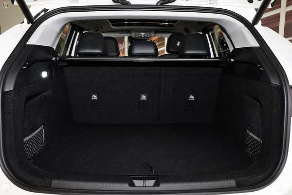 2025 MG HS Super Hybrid Essence AS33P