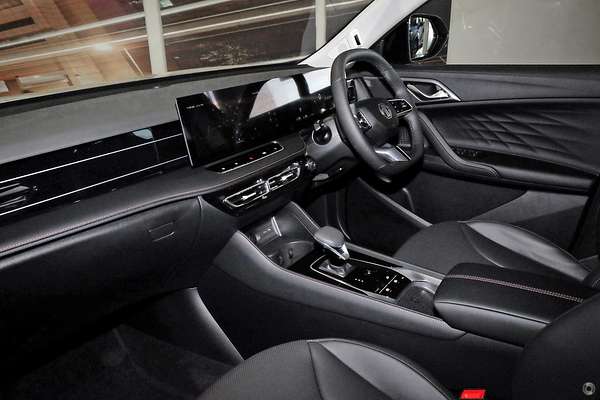 2025 MG HS Super Hybrid Essence AS33P